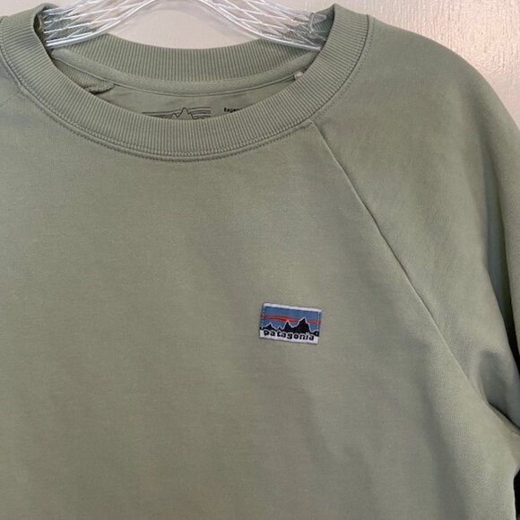 Like New, Patagonia Women's Size Medium Sage Green Raglan Sleeve Sweatshirt - Picture 4 of 8
